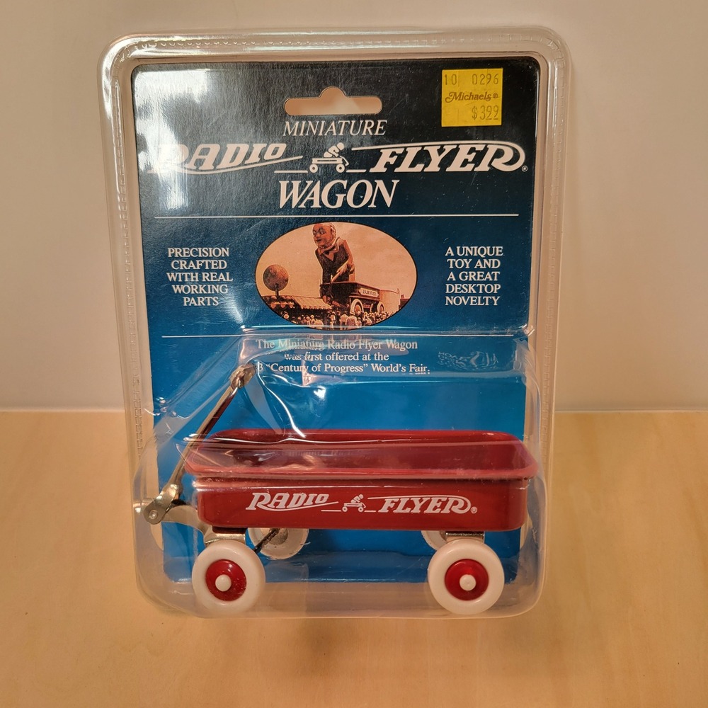 VINTAGE RADIO FLYER MINIATURE WAGON PRECISION CRAFTED REAL WORKING PARTS TOY‎